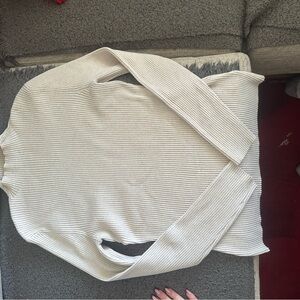 H&M Women's Beige Ribbed Turtleneck Sweater